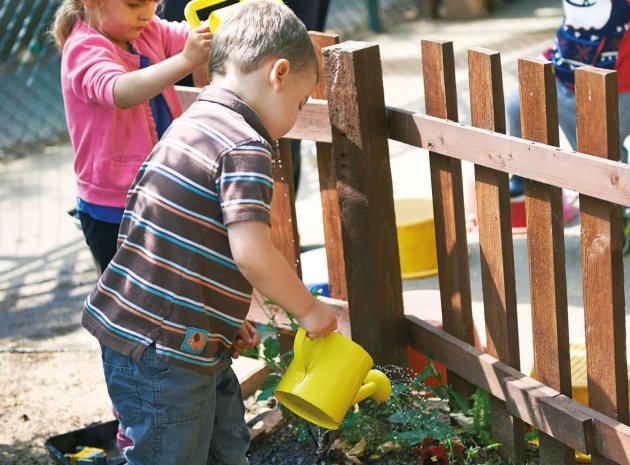 Outdoor Learning in Montessori Education