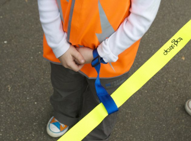 The Tag Strap – walking kids safely