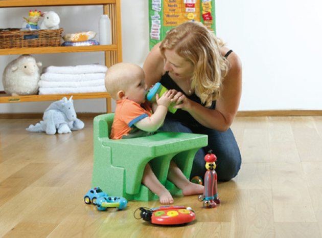 Cushi Tush Baby Seat: A Helping Hand at Feeding Time