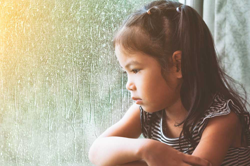 How to talk to young children about war