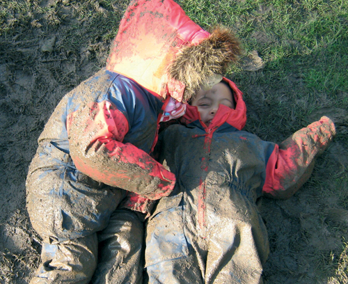 Learning Outdoors at Carlton Hill Community Nursery