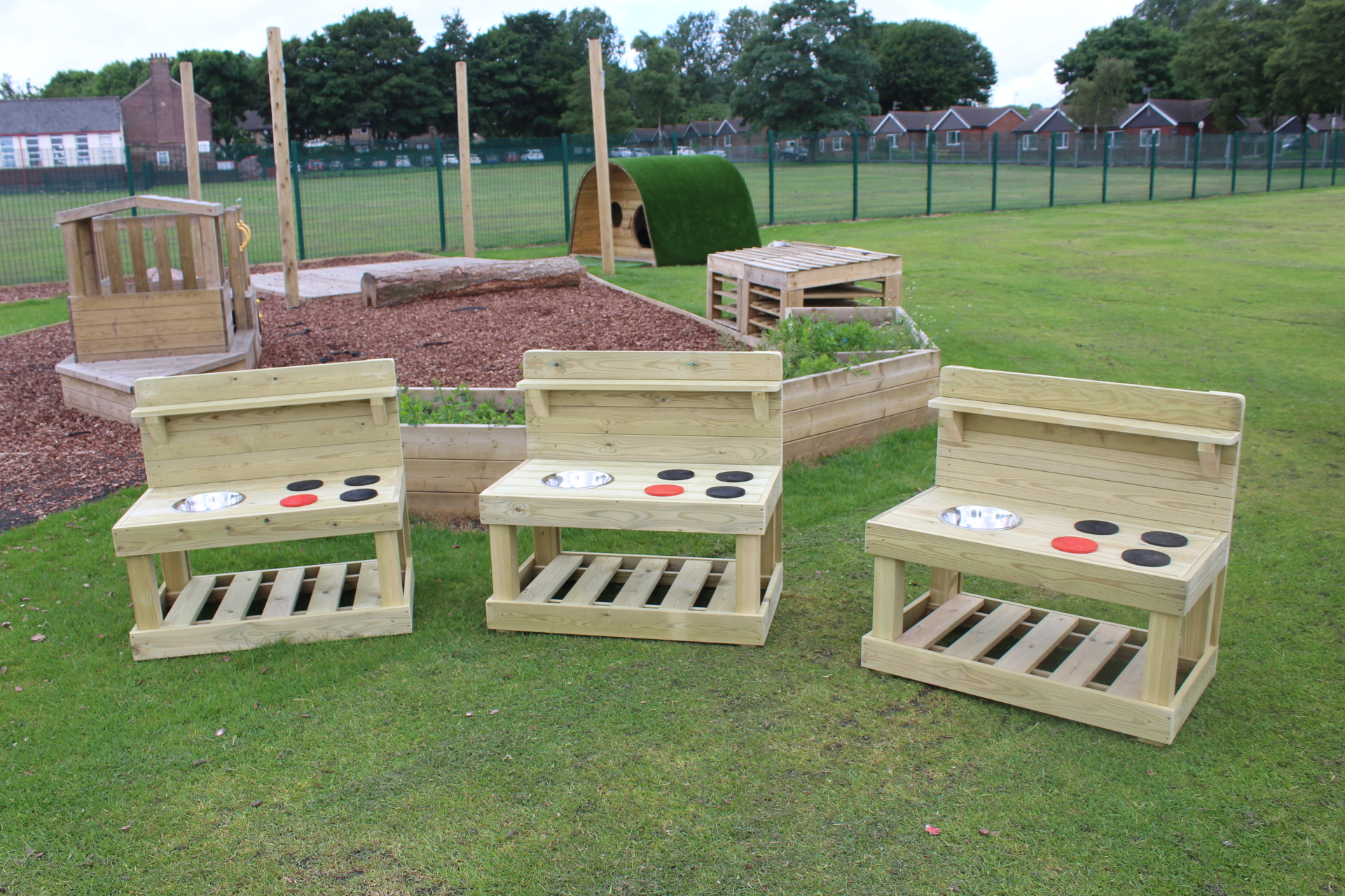 Why freestanding outdoor play provision is perfect for early years and